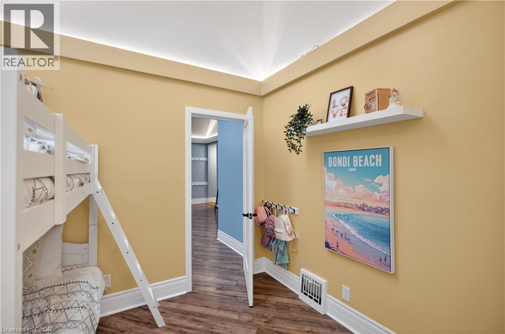 486 East 38Th Street, Hamilton, ON - Indoor Photo Showing Other Room