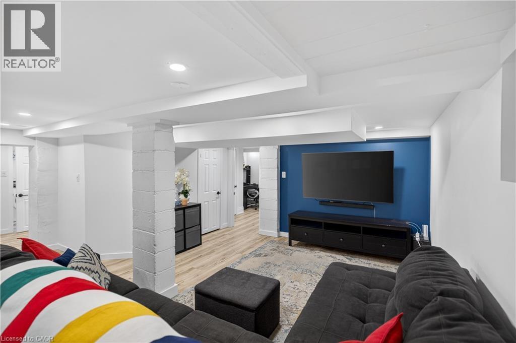 486 East 38Th Street, Hamilton, ON - Indoor