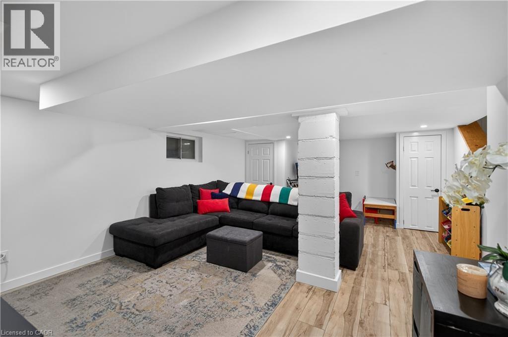 486 East 38Th Street, Hamilton, ON - Indoor