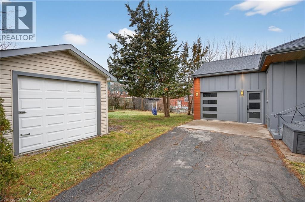 486 East 38Th Street, Hamilton, ON - Outdoor