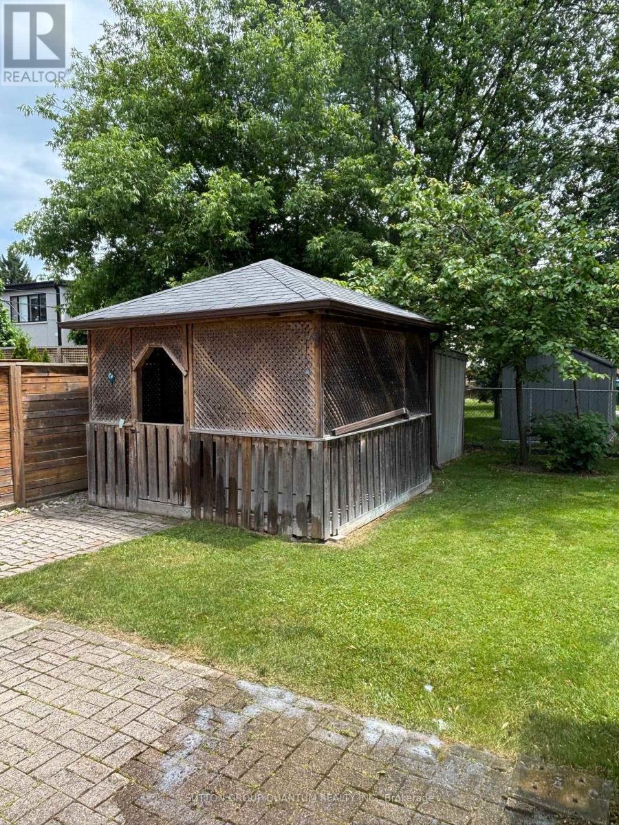 61 Forest Avenue, Mississauga, ON - Outdoor With Backyard