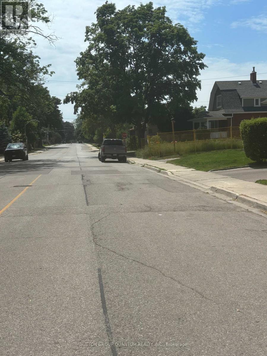 61 Forest Avenue, Mississauga, ON - Outdoor