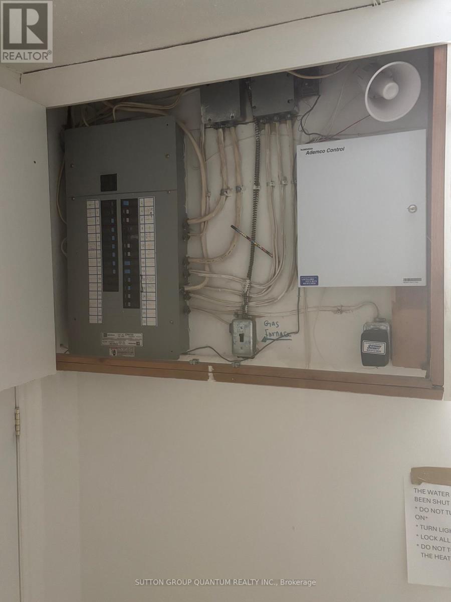 61 Forest Avenue, Mississauga, ON -