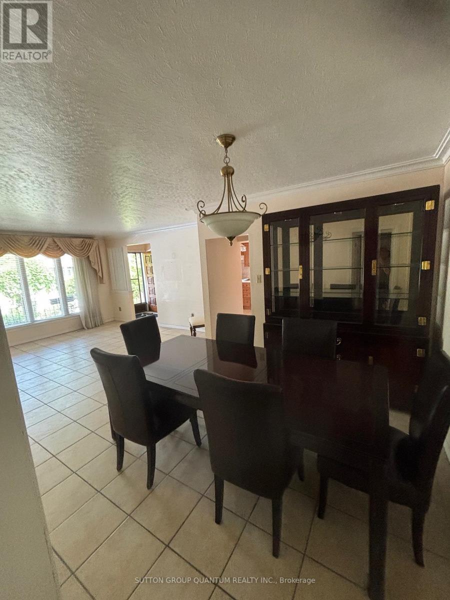 61 Forest Avenue, Mississauga, ON - Indoor