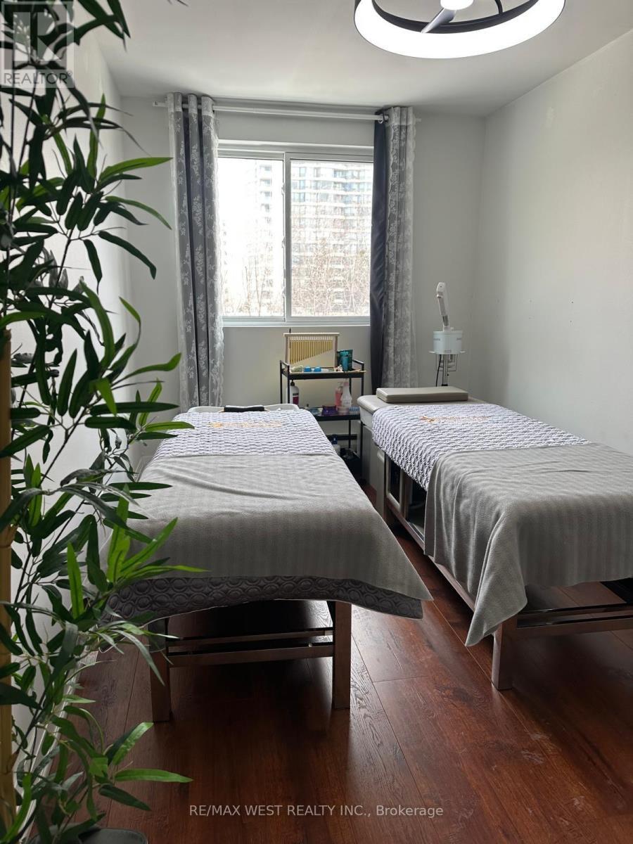 2551 Hurontario Street, Mississauga, ON
