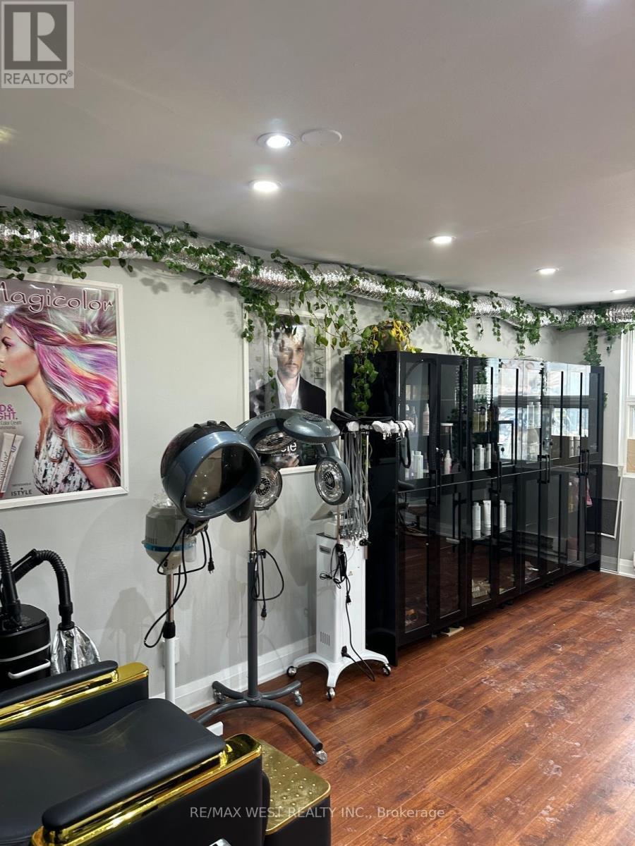 2551 Hurontario Street, Mississauga, ON