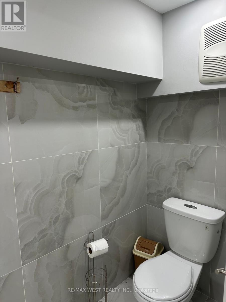 2551 Hurontario Street, Mississauga, ON
