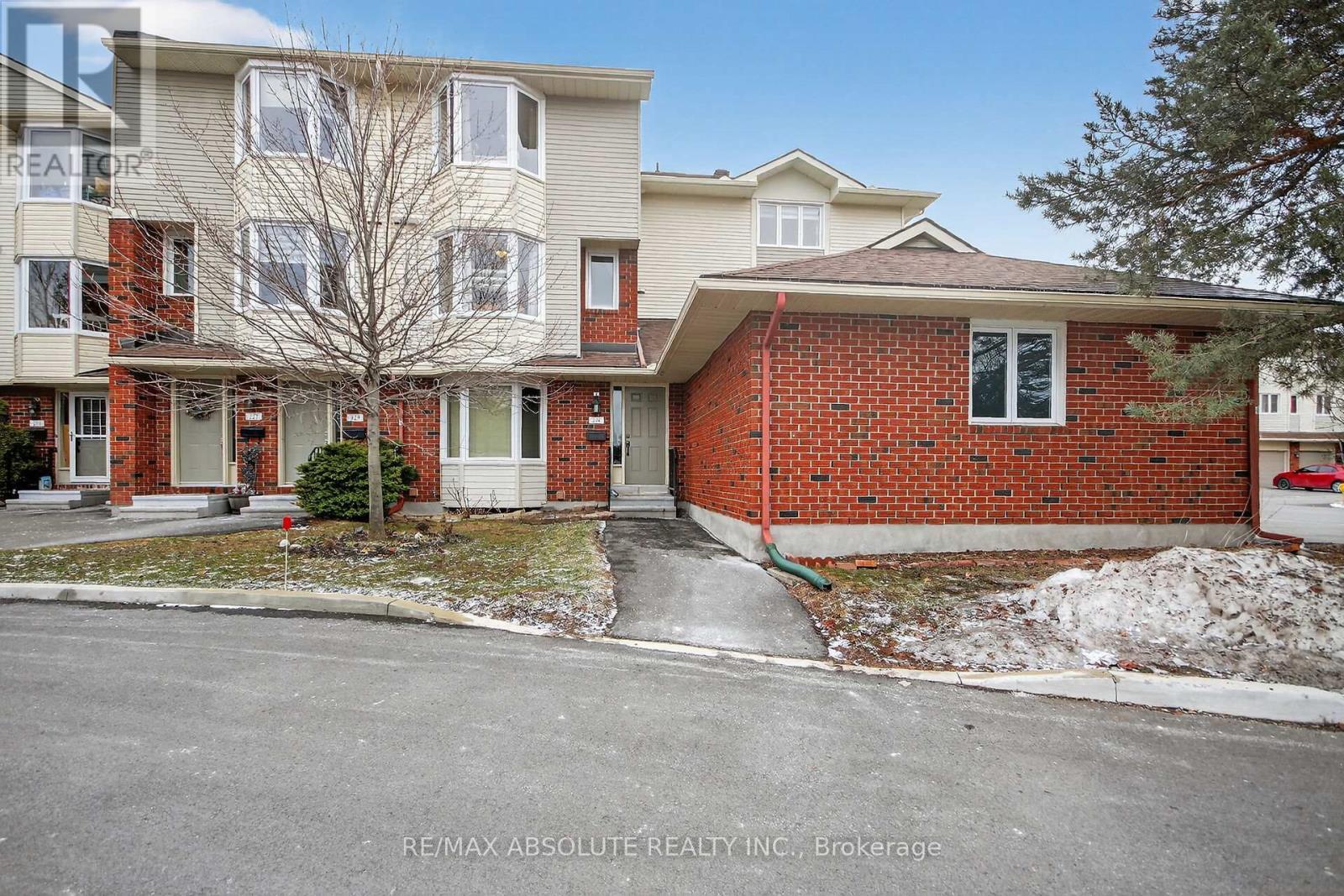 231 Harriot Private, Ottawa, ON - Outdoor With Facade