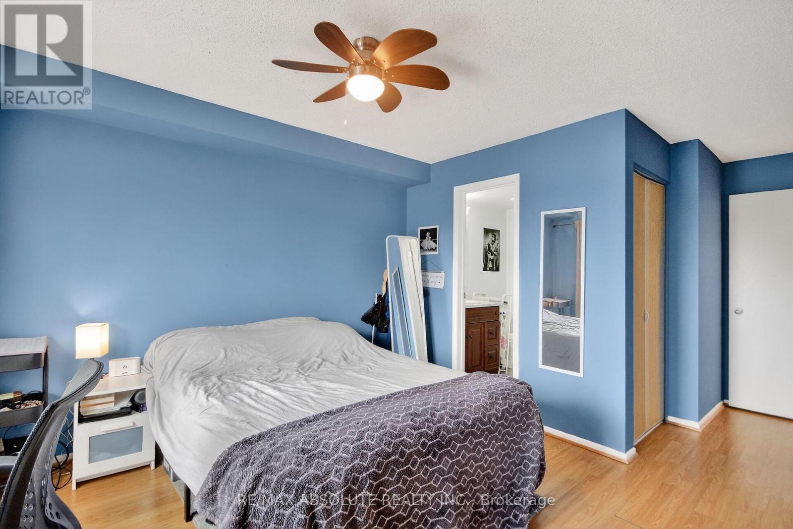 231 Harriot Private, Ottawa, ON - Indoor Photo Showing Bedroom
