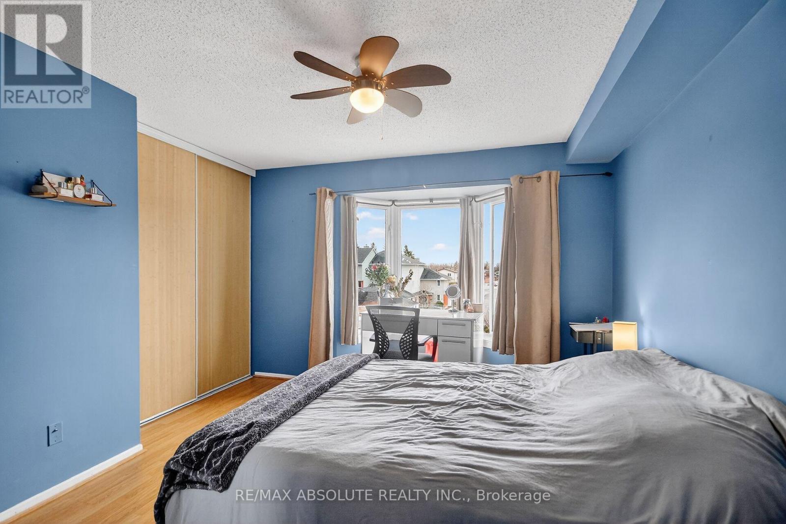 231 Harriot Private, Ottawa, ON - Indoor Photo Showing Bedroom