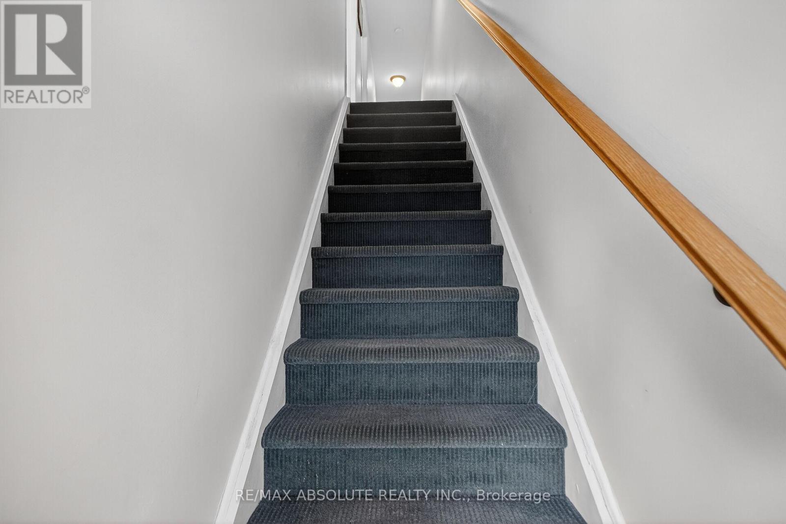 231 Harriot Private, Ottawa, ON - Indoor Photo Showing Other Room