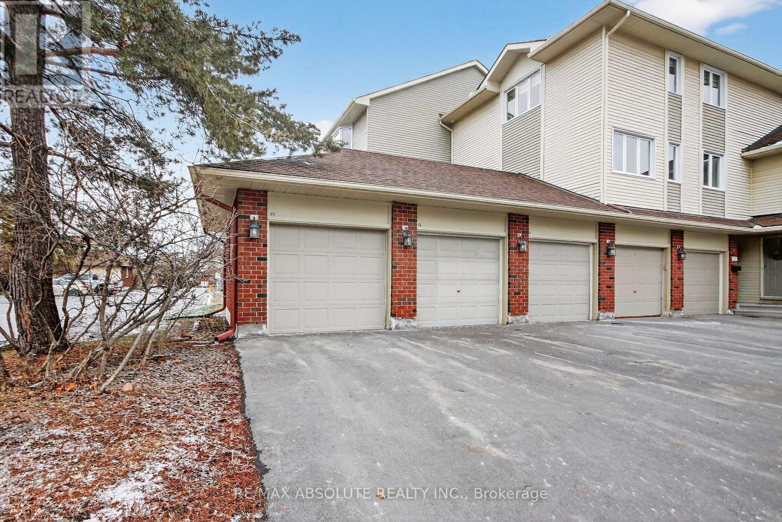231 Harriot Private, Ottawa, ON - Outdoor