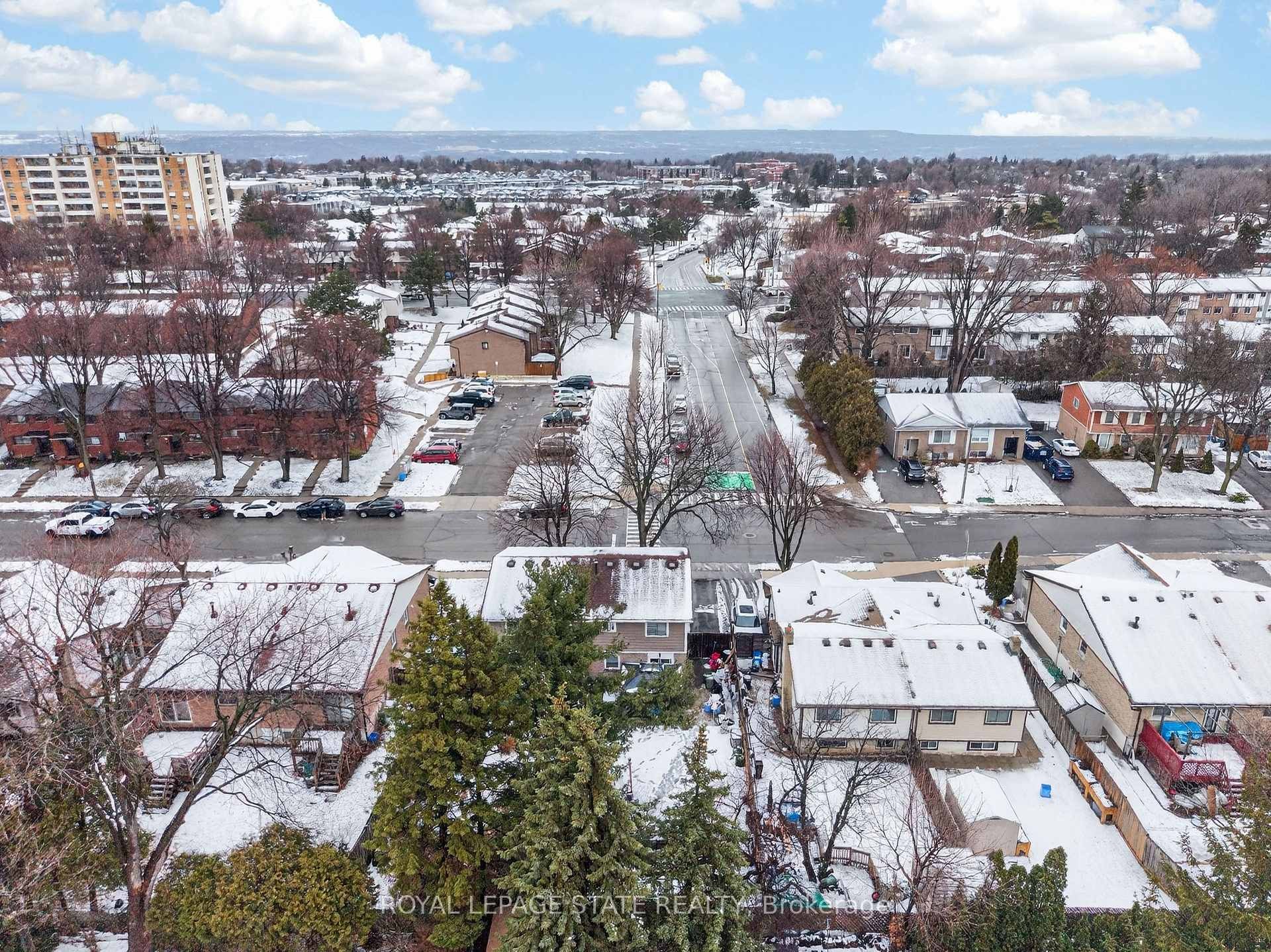 106 Wendover Drive, Hamilton, ON