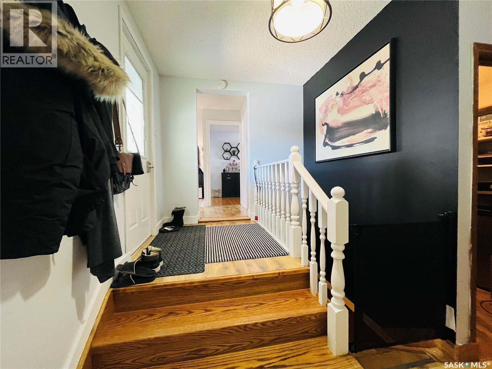 45 6Th Avenue Ne, Swift Current, SK - Indoor Photo Showing Other Room