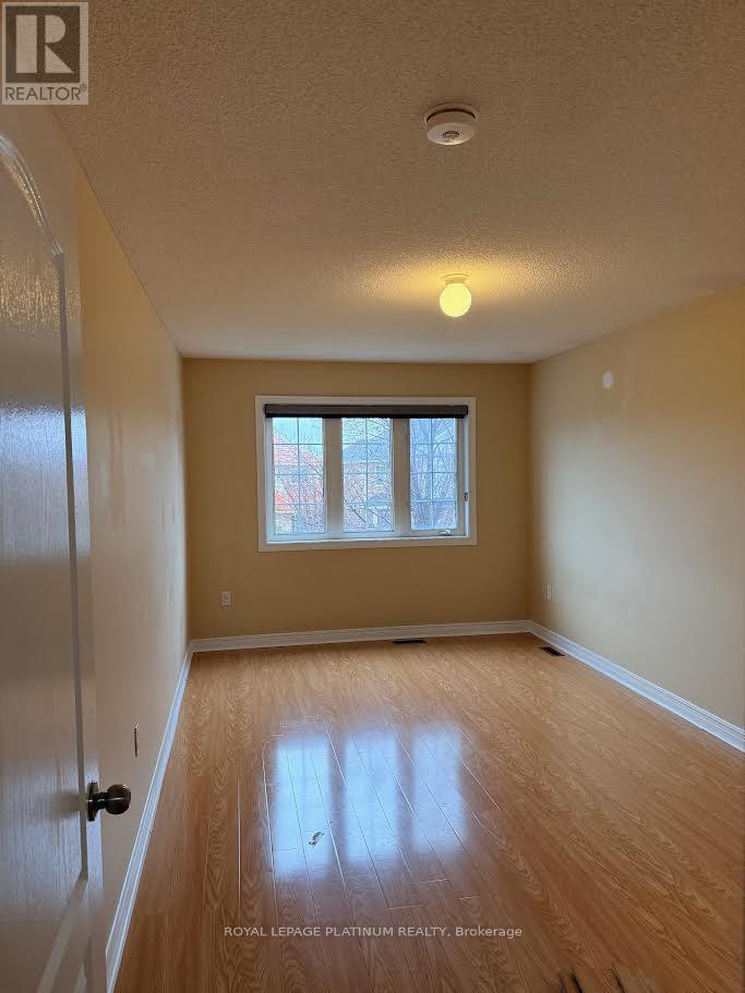 364 Krotone Crescent, Mississauga, ON