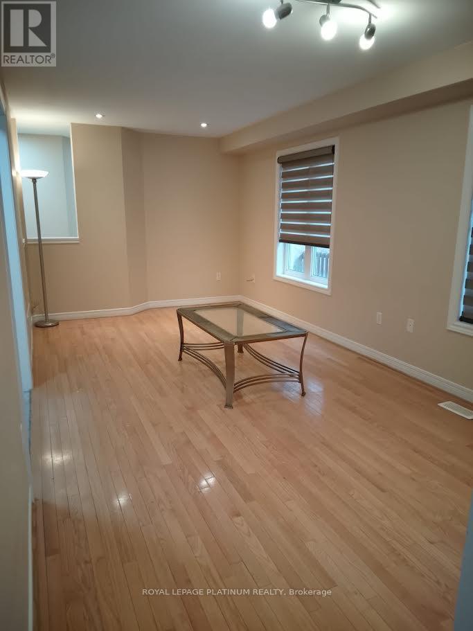 364 Krotone Crescent, Mississauga, ON