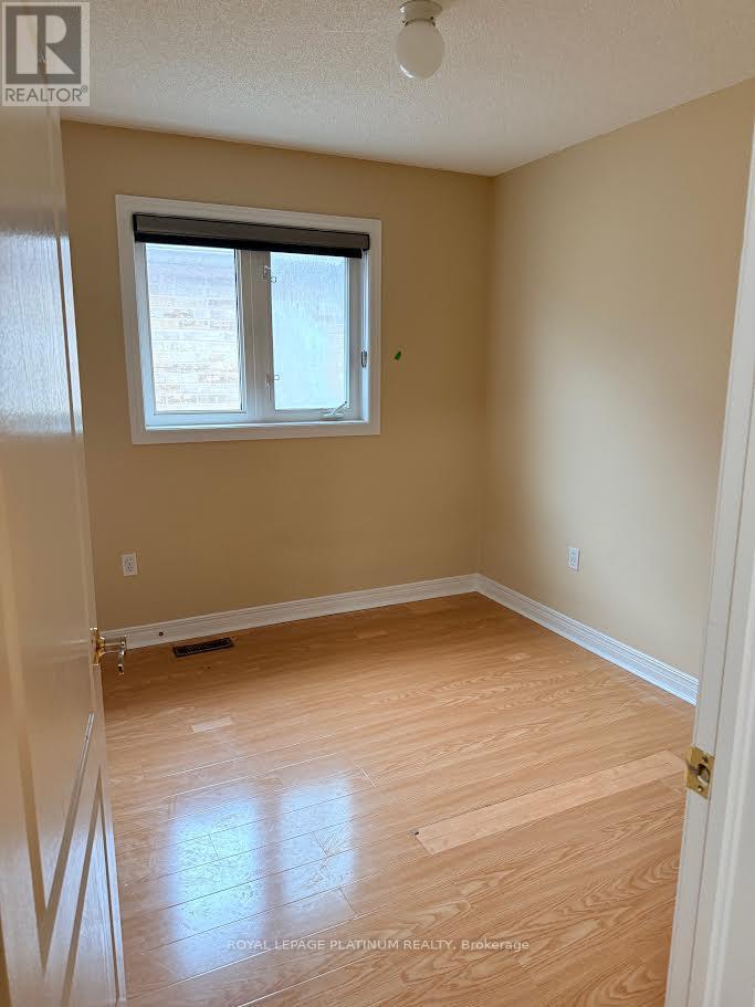 364 Krotone Crescent, Mississauga, ON