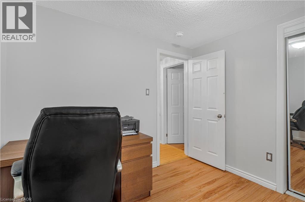 2 Envoy Boulevard, Hamilton, ON - Indoor Photo Showing Office