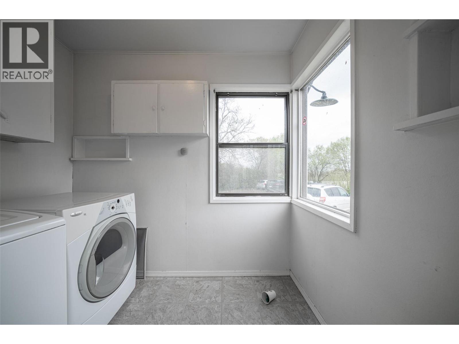 Laundry room - 10091 6 Highway, Coldstream, BC