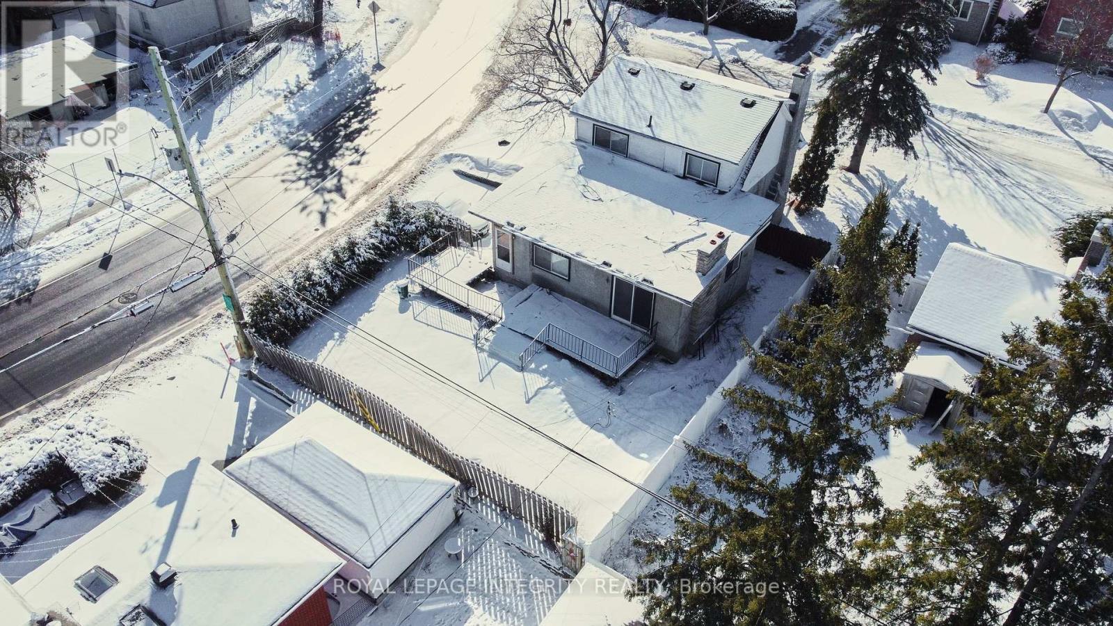 1085 Richard Avenue, Ottawa, ON - Outdoor