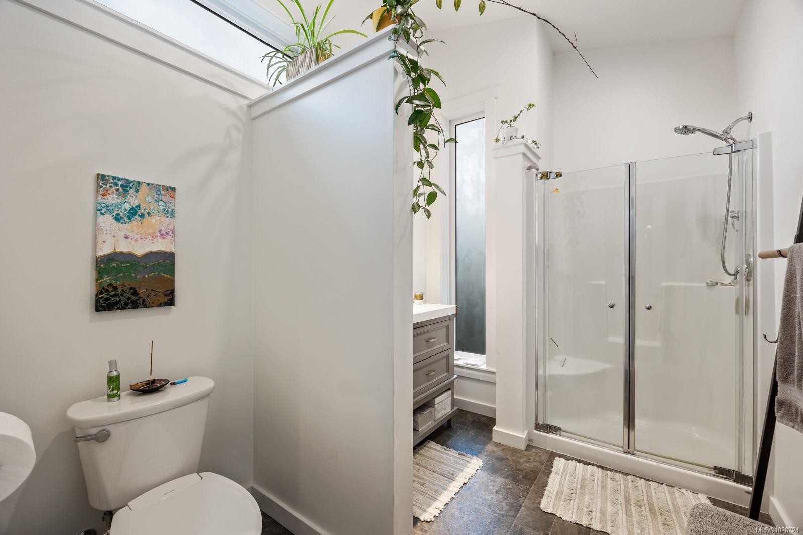 3328 Third St, Cumberland, BC