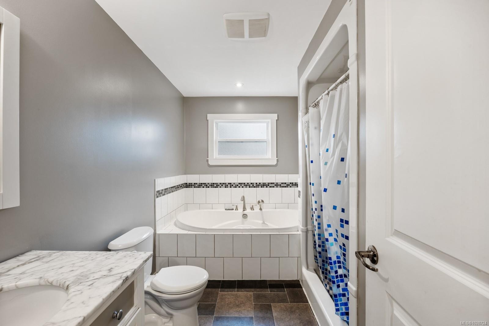 3328 Third St, Cumberland, BC