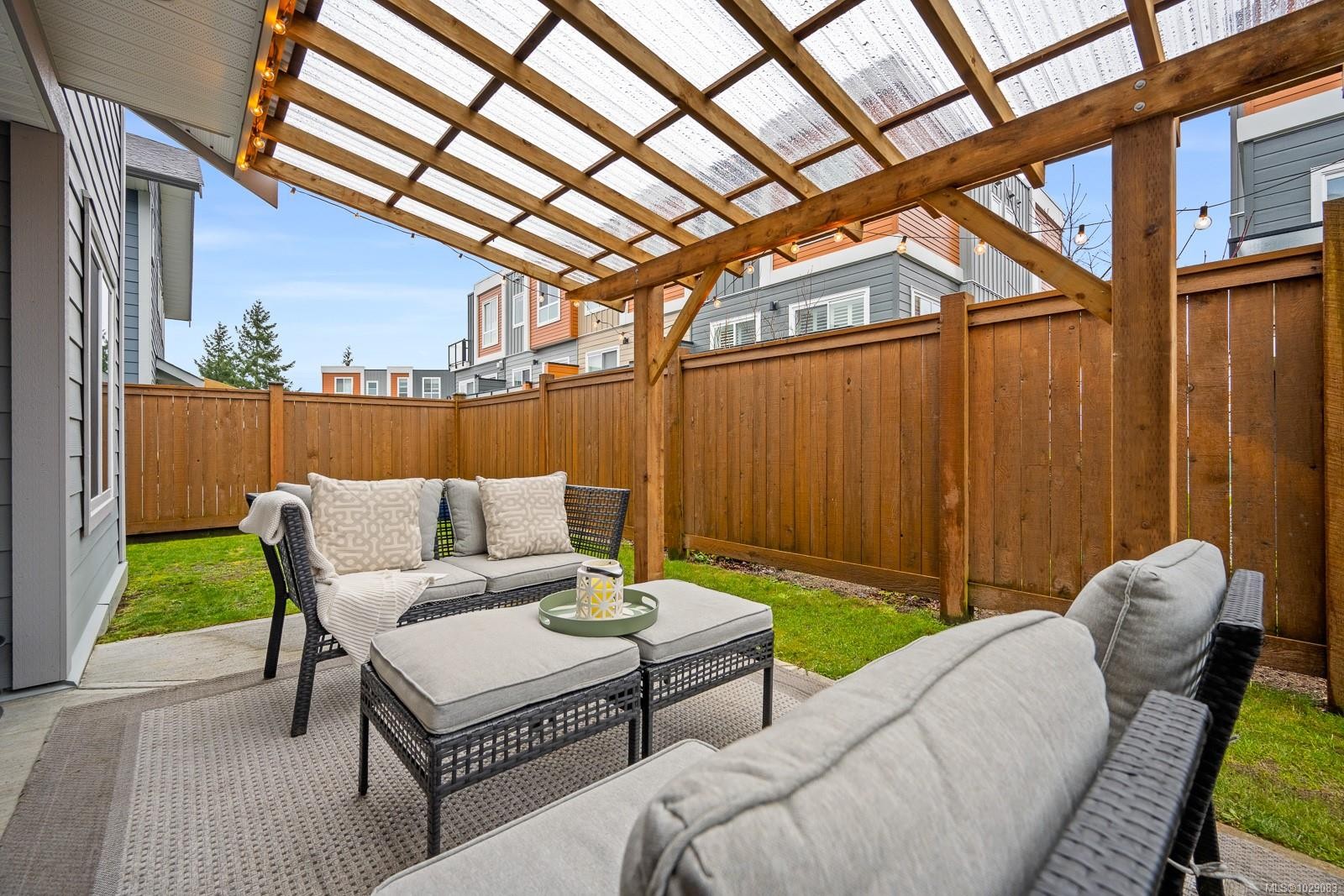 817 Tracker Pl, Comox, BC