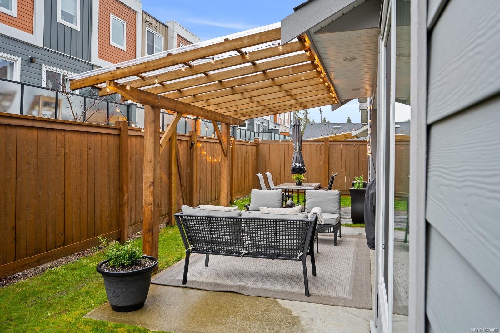 817 Tracker Pl, Comox, BC