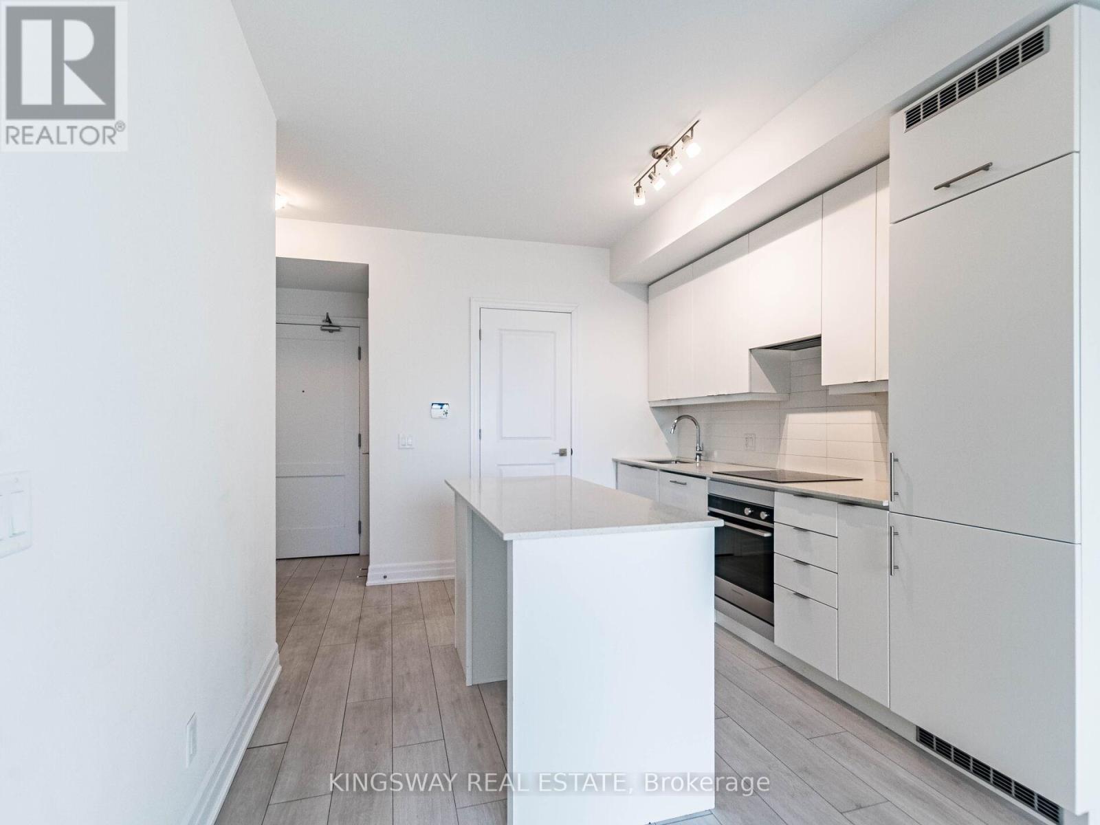 2105 - 30 Elm Drive, Mississauga, ON - Indoor Photo Showing Kitchen