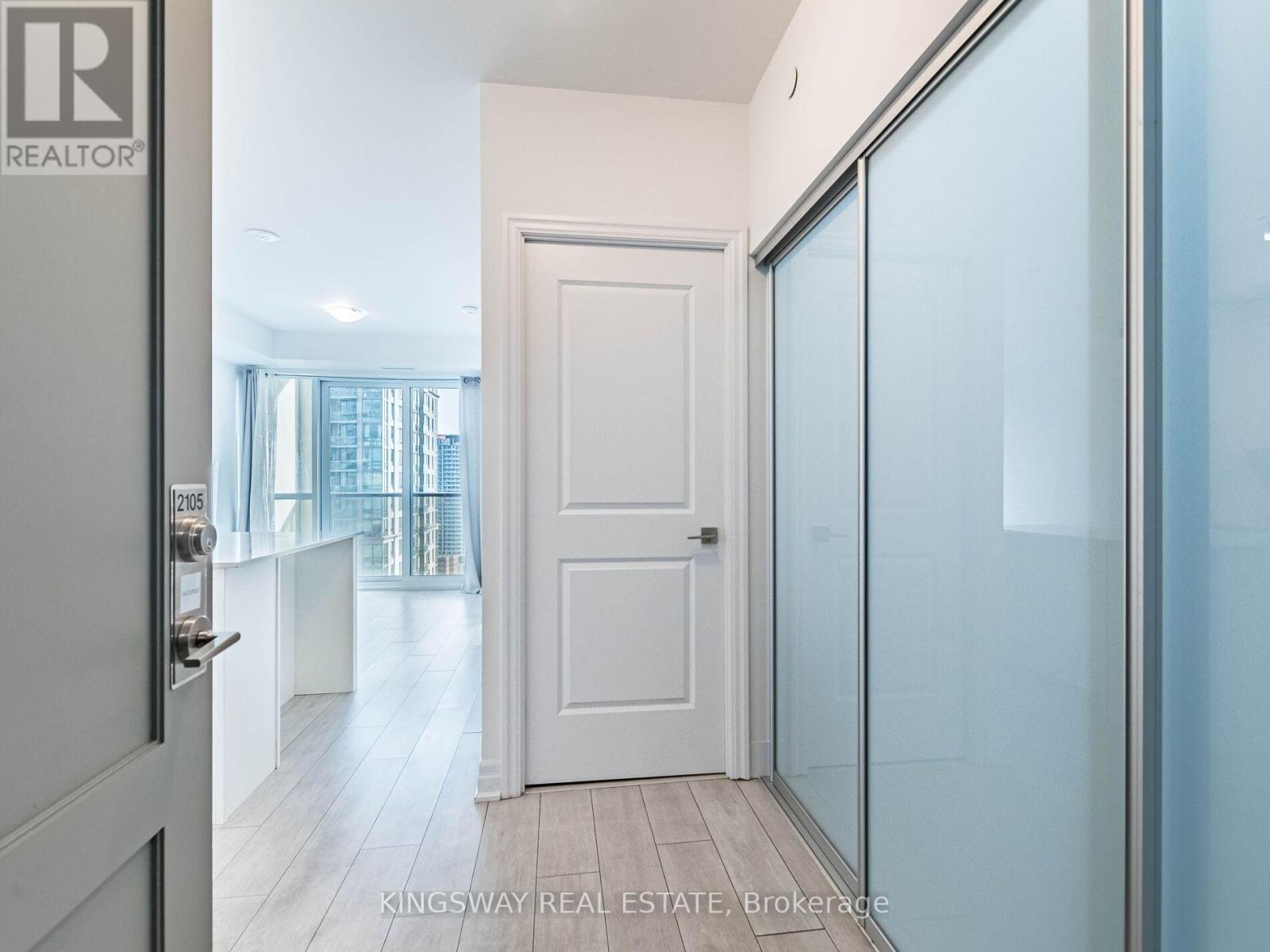 2105 - 30 Elm Drive, Mississauga, ON - Indoor Photo Showing Bathroom
