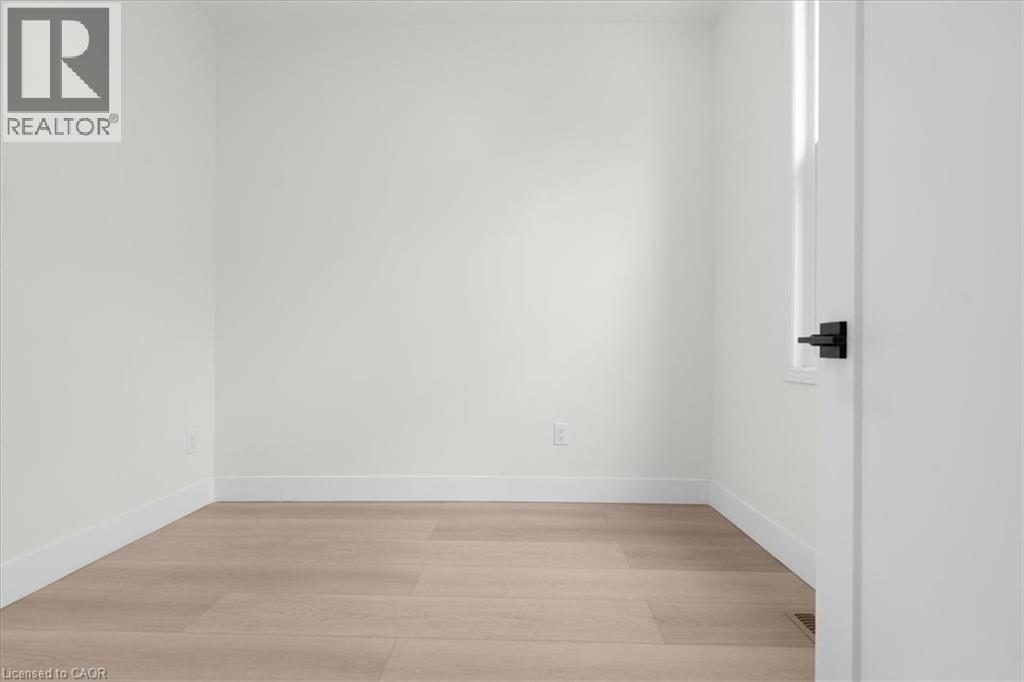 215 Ray Street N, Hamilton, ON - Indoor Photo Showing Other Room