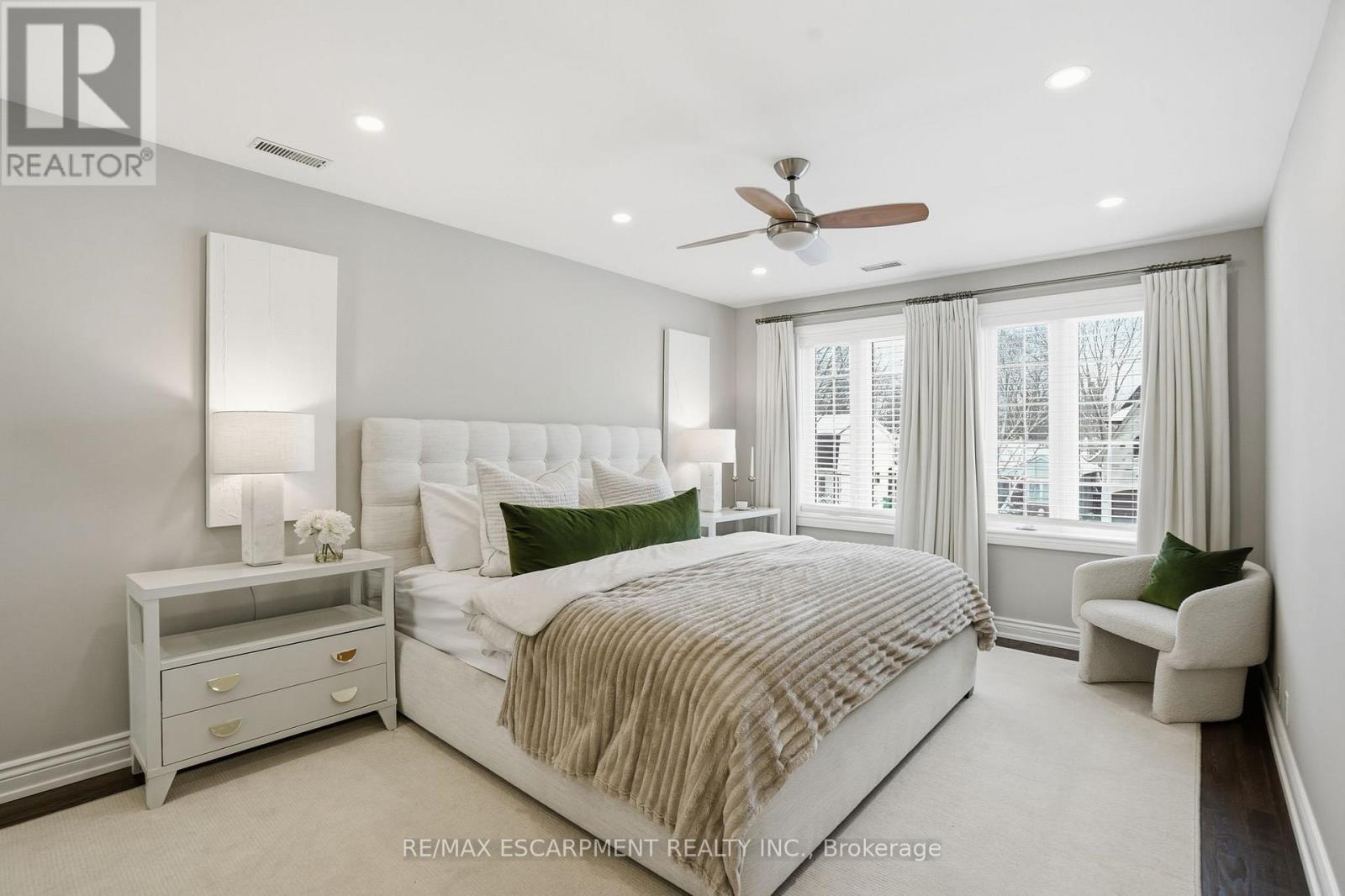 92 Wanita Road, Mississauga, ON - Indoor Photo Showing Bedroom