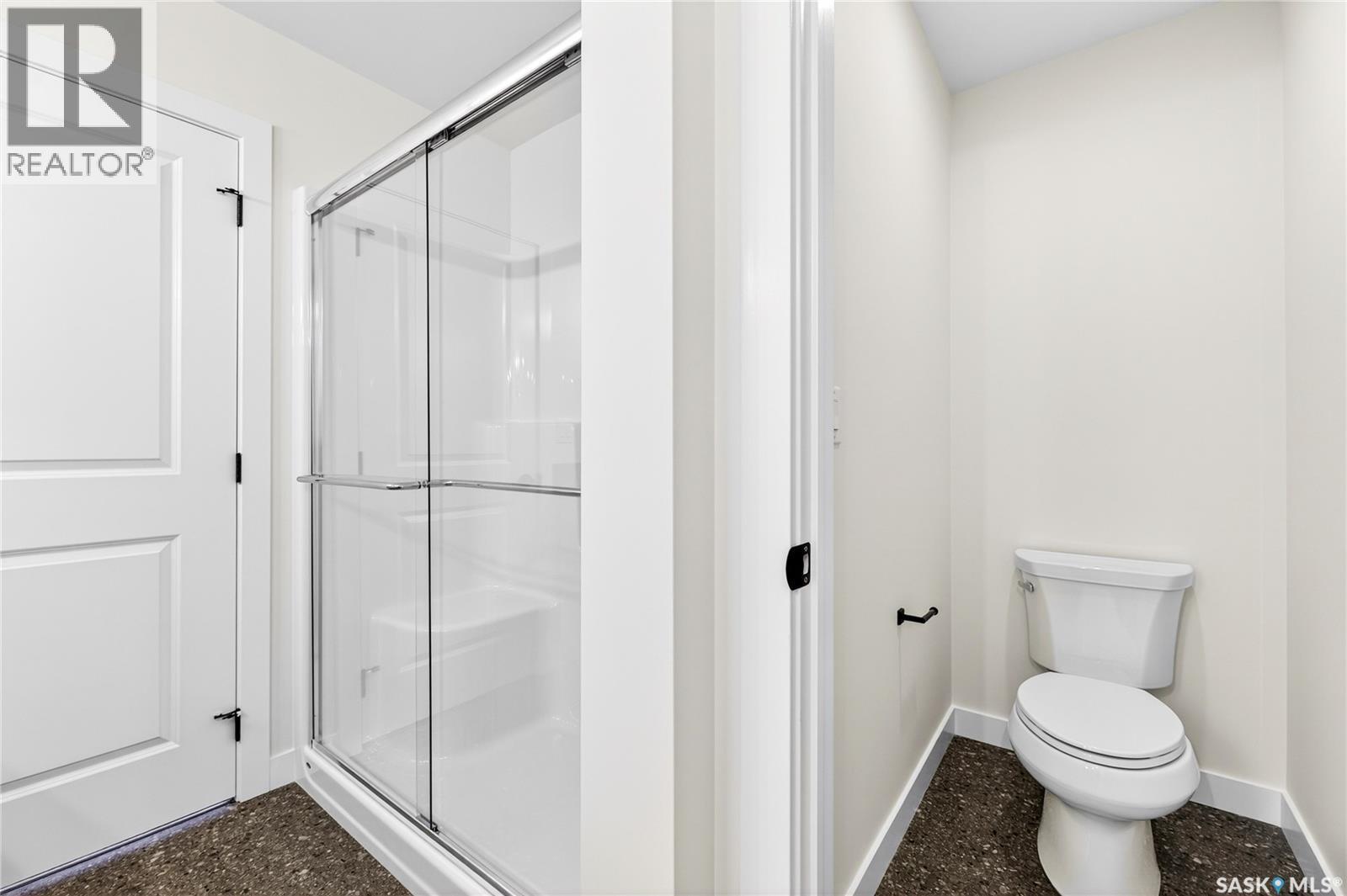 283 Nazarali Way, Saskatoon, SK - Indoor Photo Showing Bathroom