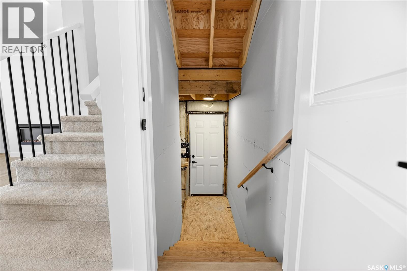 283 Nazarali Way, Saskatoon, SK - Indoor Photo Showing Other Room