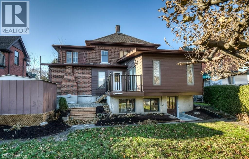54 Park Street, Kitchener, ON - Outdoor