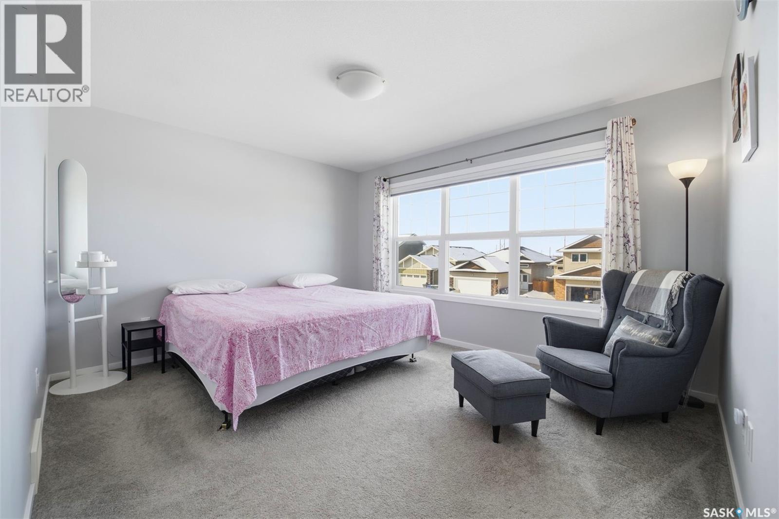 394 Hassard Close, Saskatoon, SK - Indoor Photo Showing Bedroom