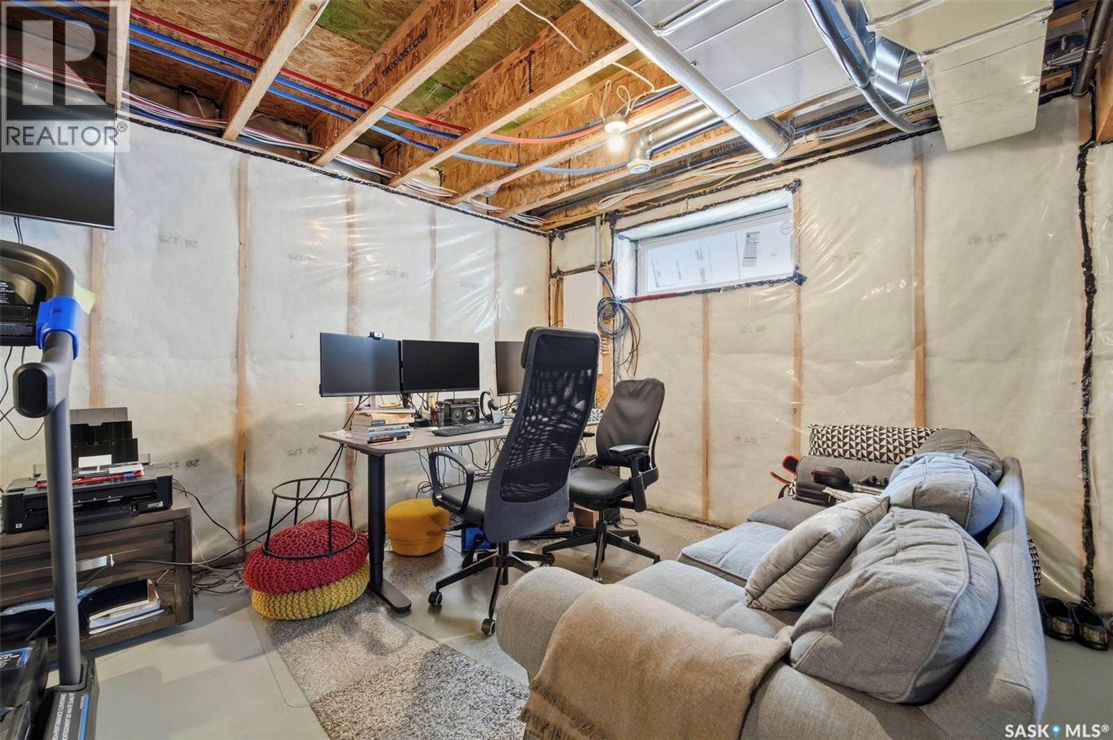 394 Hassard Close, Saskatoon, SK - Indoor Photo Showing Basement