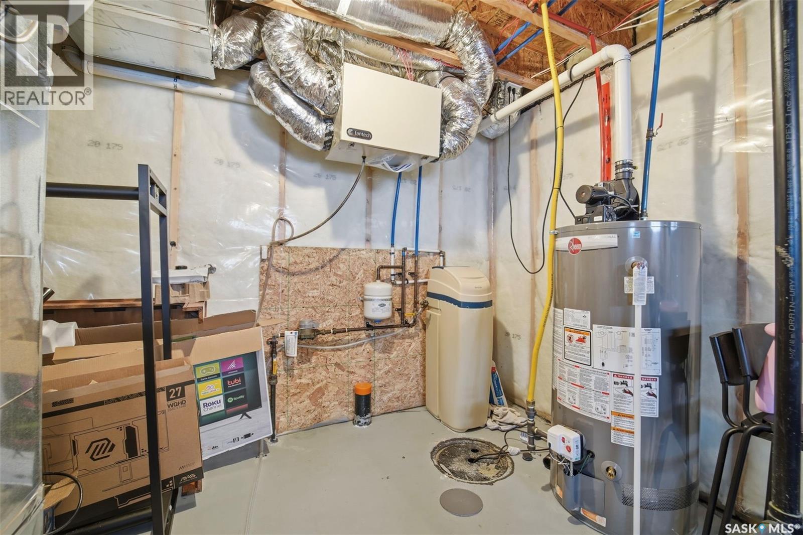 394 Hassard Close, Saskatoon, SK - Indoor Photo Showing Basement