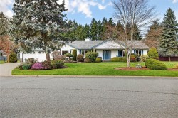 2257 Tarn Pl Duncan, BC V9L 5E7