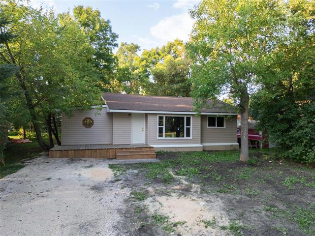 29 Mansfield Ave, Matlock, MB