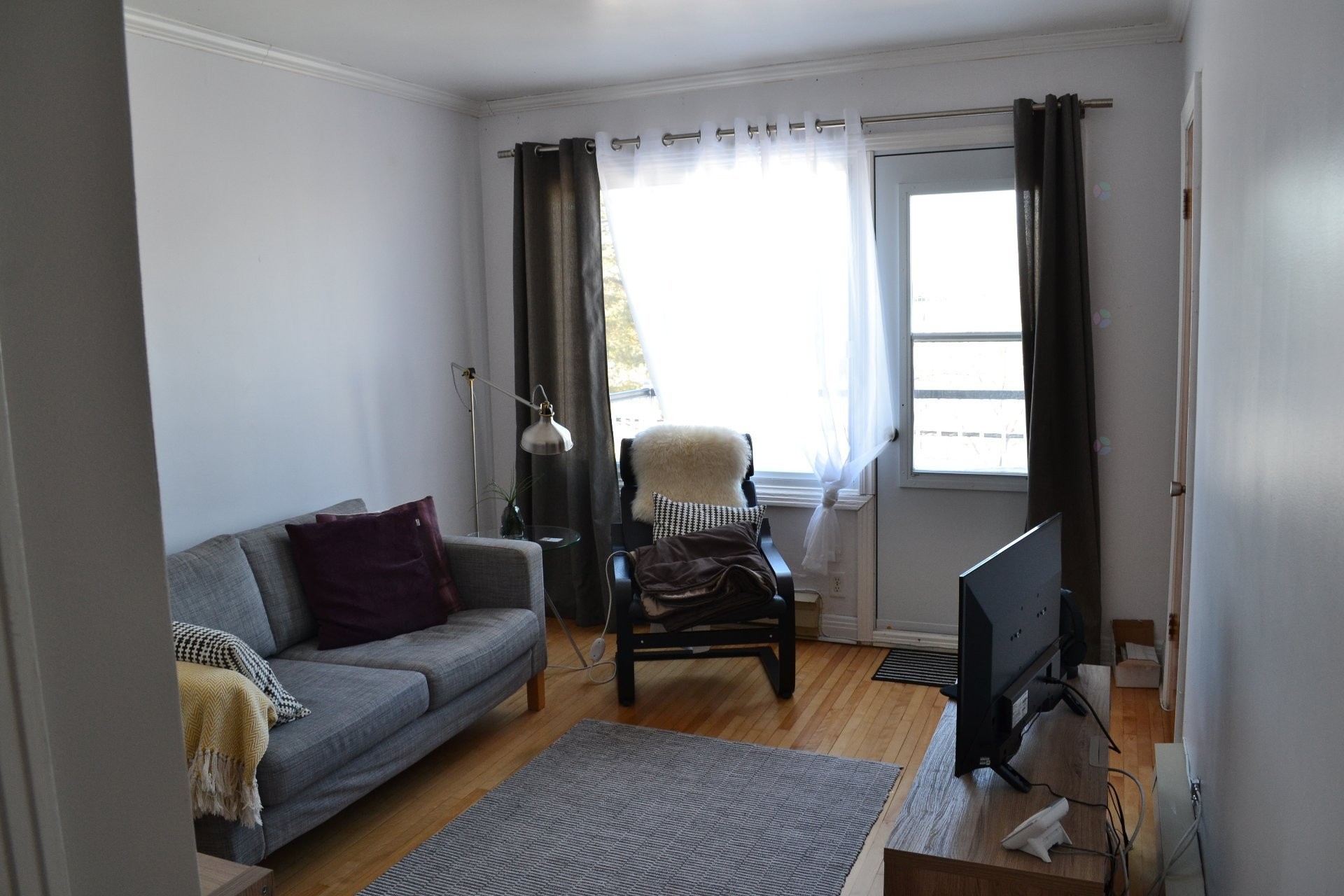 Living Room - 8392 Rue Centrale, Montréal (Lasalle), QC - Indoor