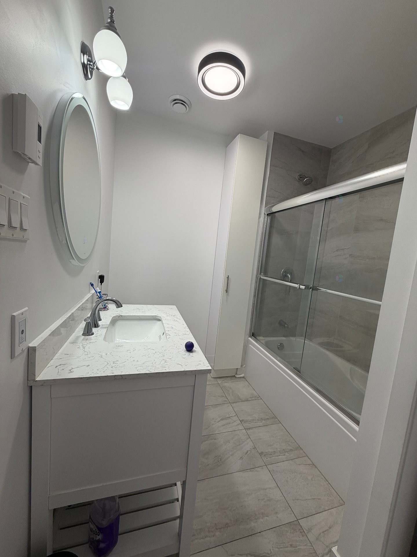 Bathroom - 6424 Av. Papineau, Montréal (Rosemont/La Petite-Patrie), QC - Indoor