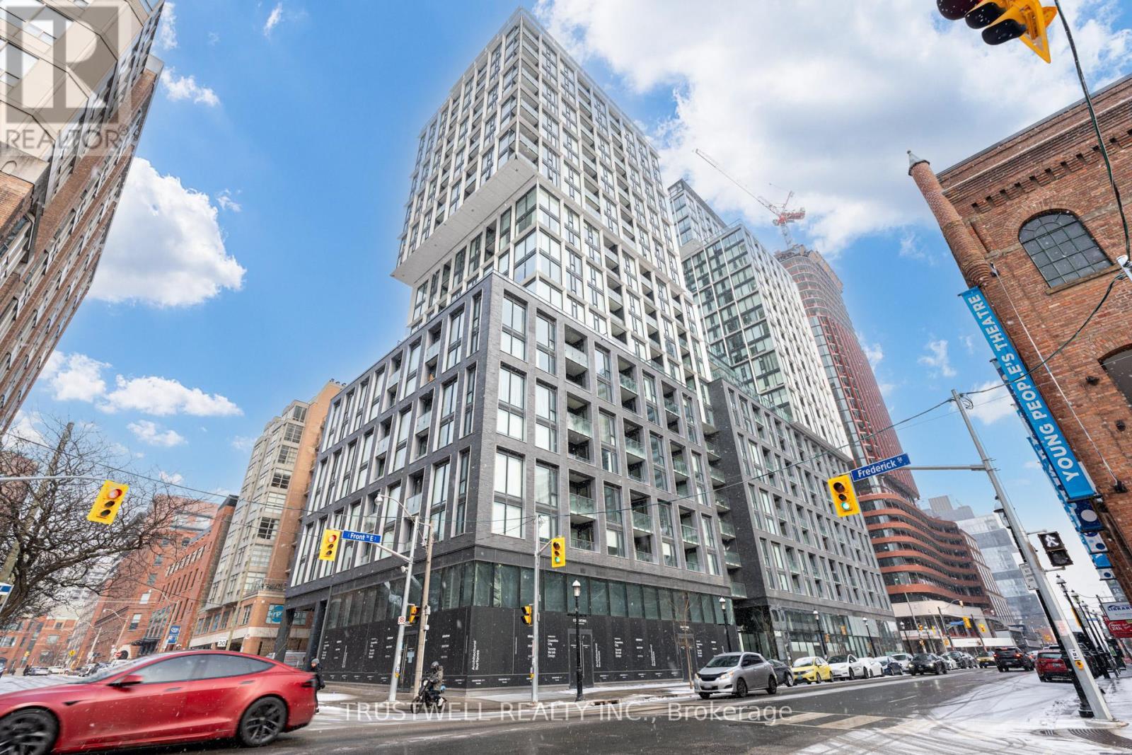 1004 - 158 Front Street E, Toronto, ON - Outdoor With Facade