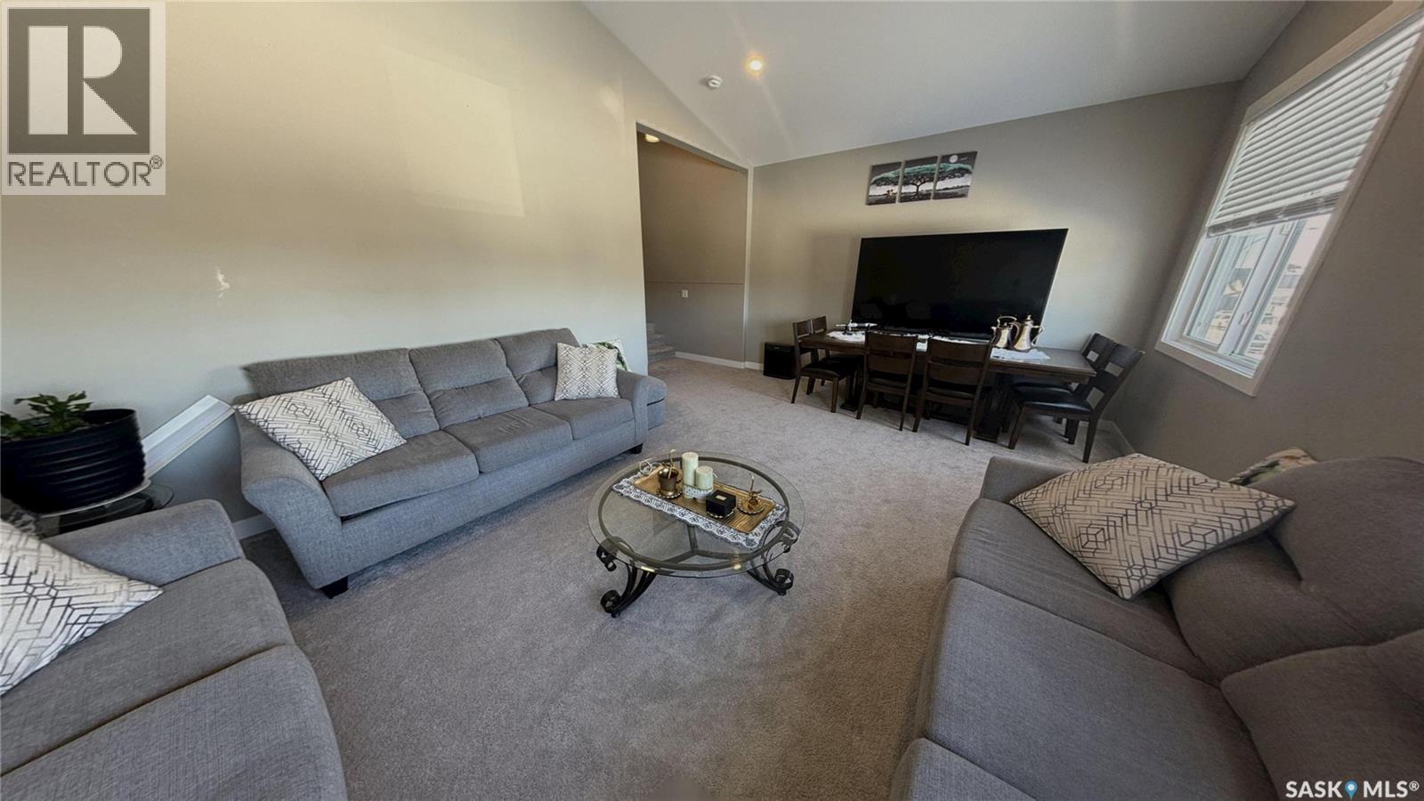 236 Barrett Street, Saskatoon, SK - Indoor Photo Showing Living Room