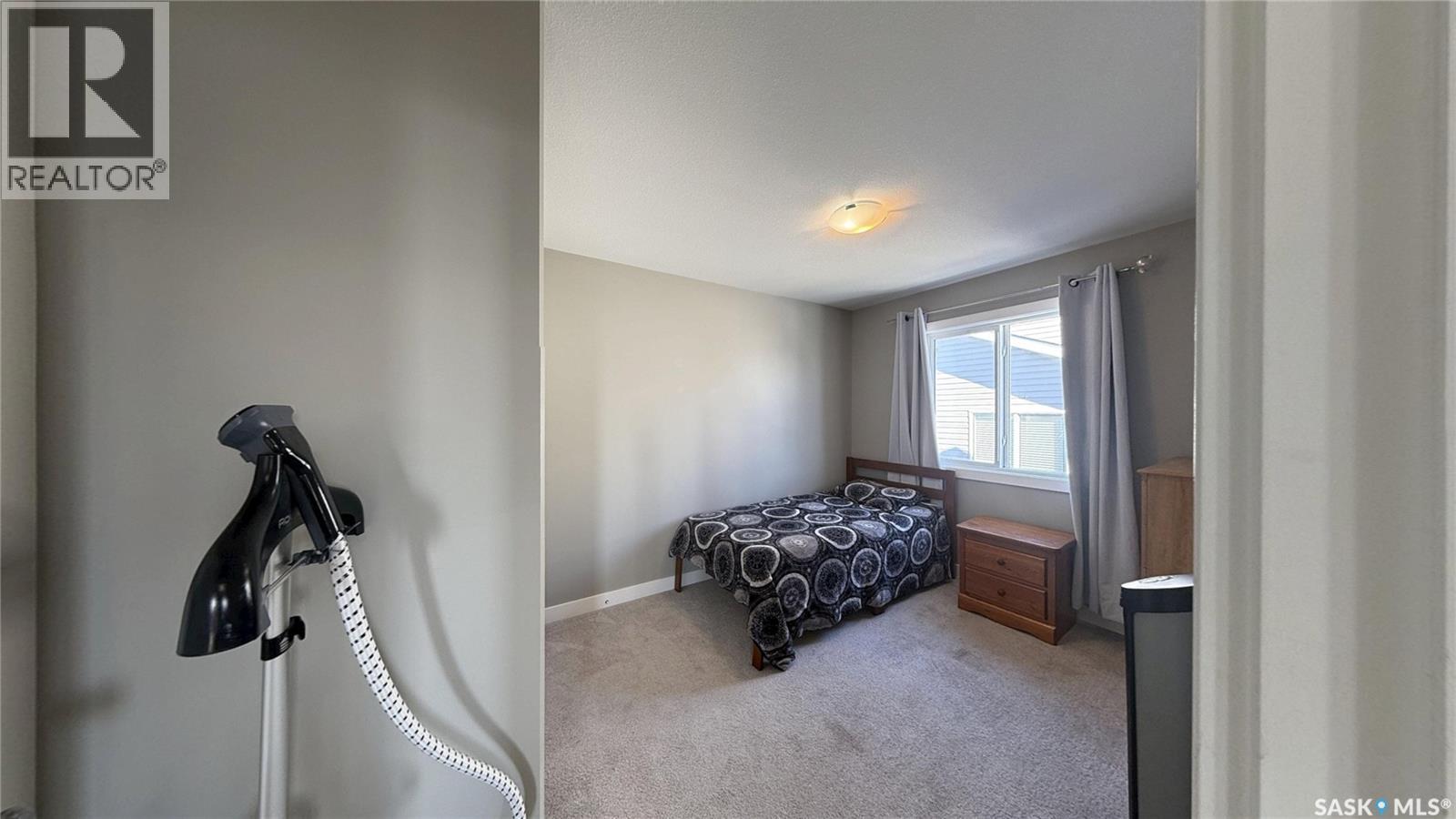 236 Barrett Street, Saskatoon, SK - Indoor Photo Showing Bedroom