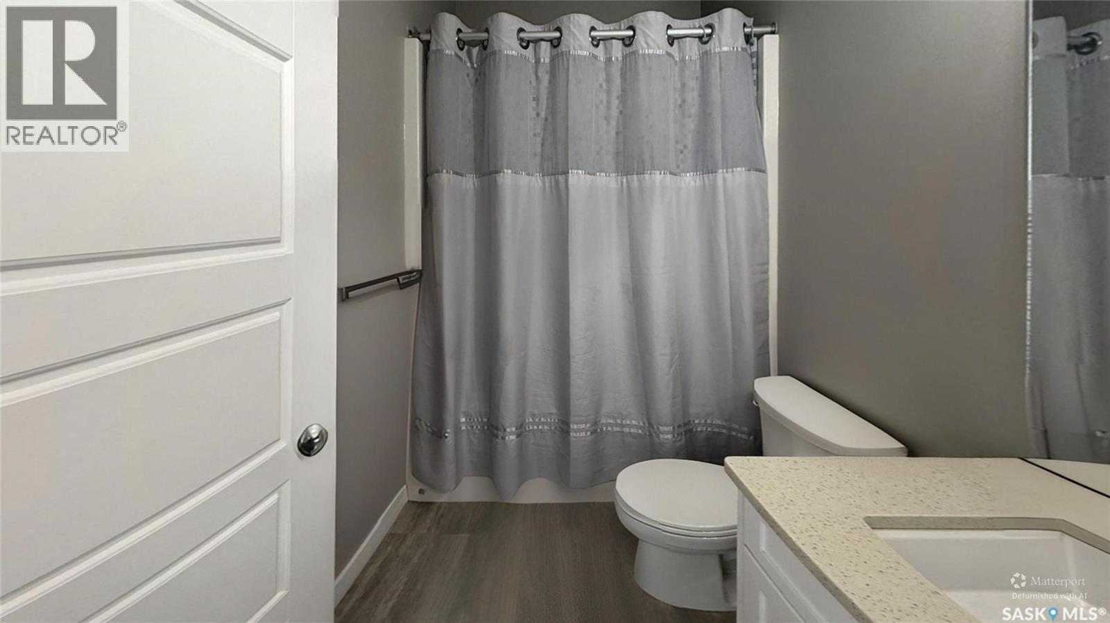 236 Barrett Street, Saskatoon, SK - Indoor Photo Showing Bathroom