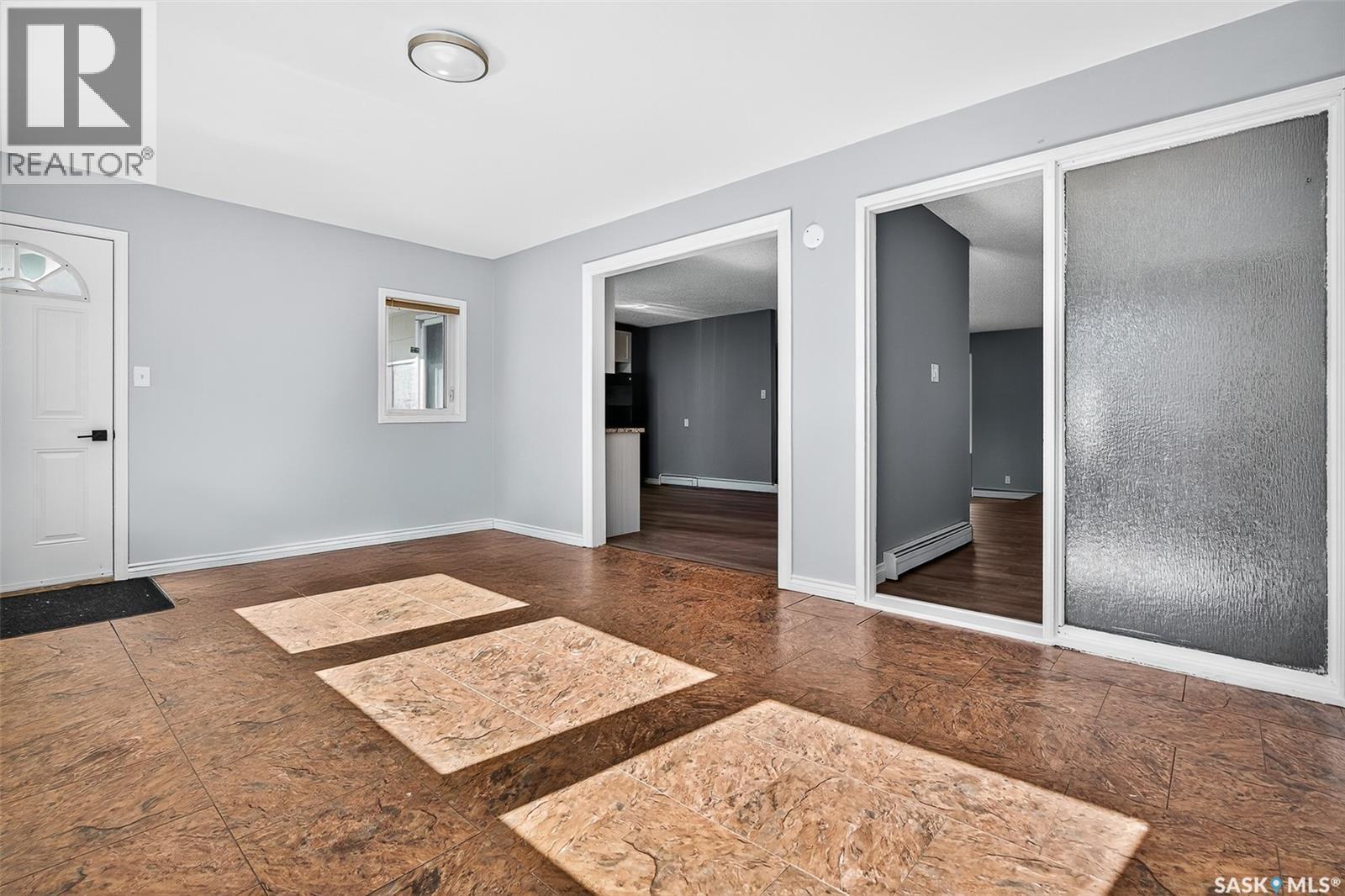 19 Buttercup Crescent Nw, Moose Jaw, SK - Indoor Photo Showing Other Room