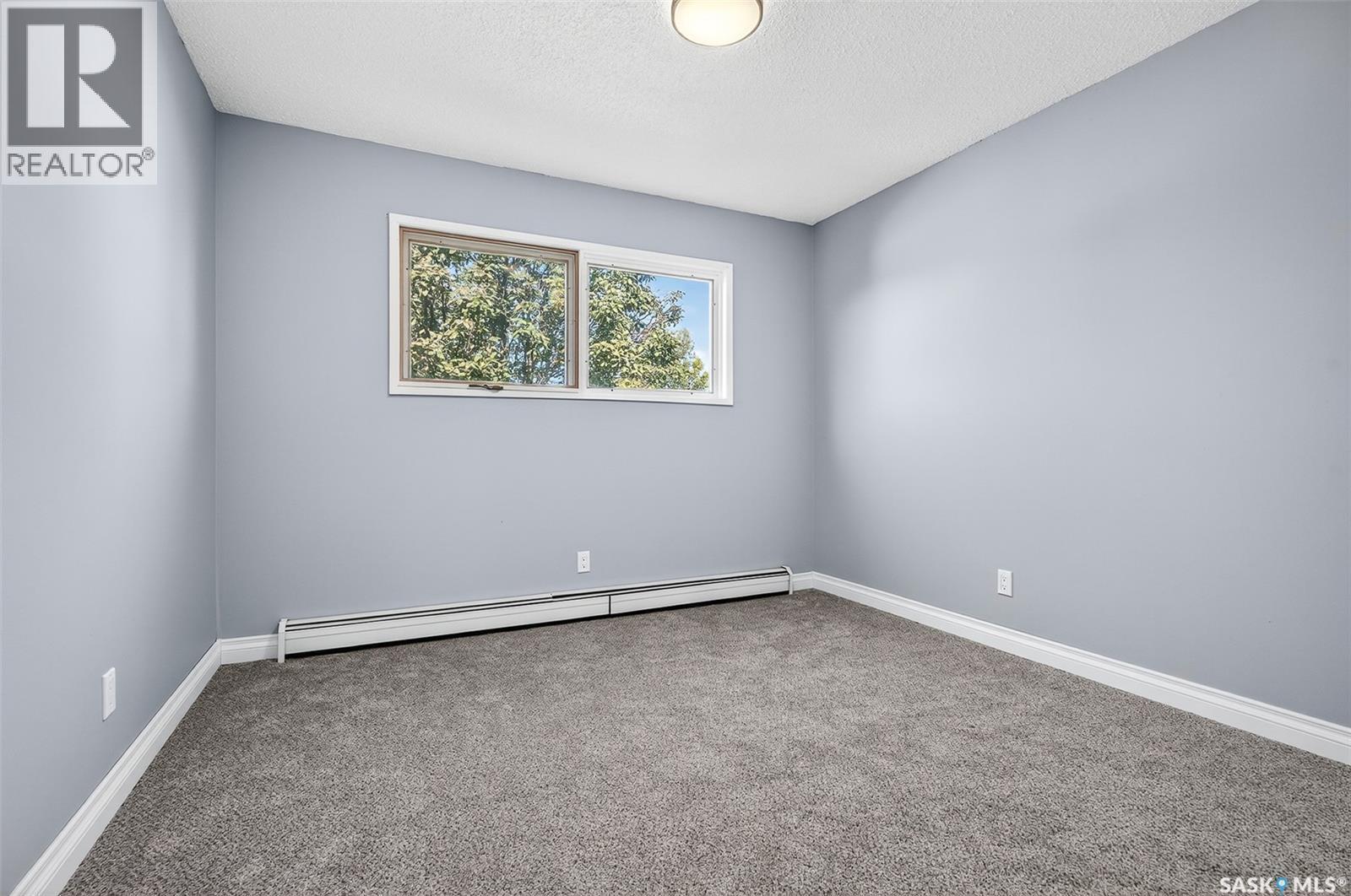 19 Buttercup Crescent Nw, Moose Jaw, SK - Indoor Photo Showing Other Room