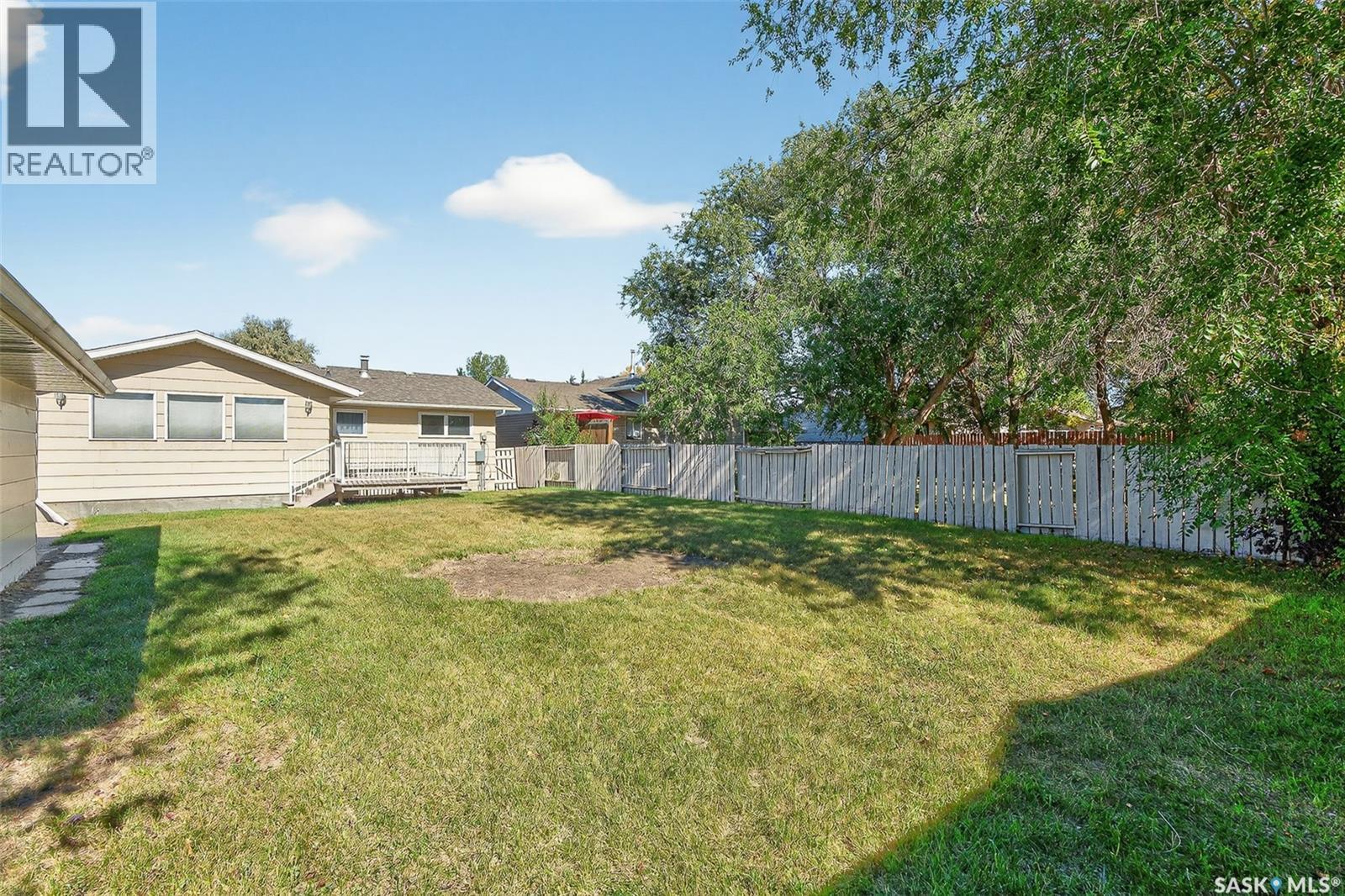 19 Buttercup Crescent Nw, Moose Jaw, SK - Outdoor