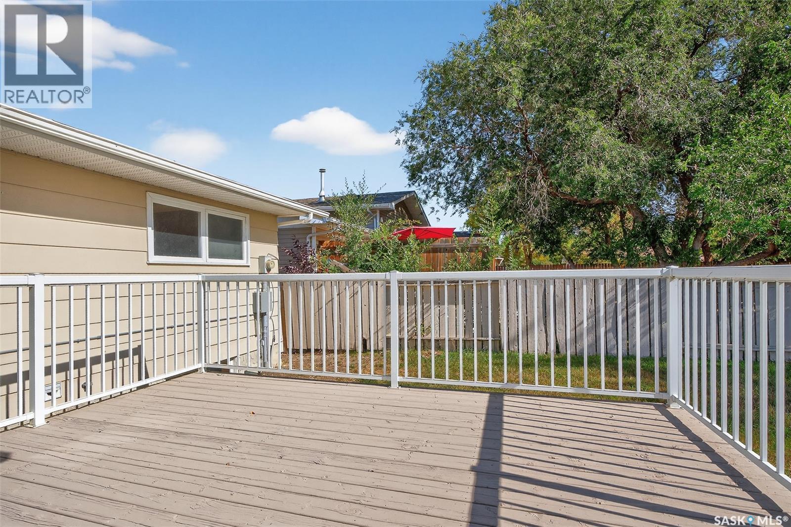 19 Buttercup Crescent Nw, Moose Jaw, SK - Outdoor With Deck Patio Veranda With Exterior